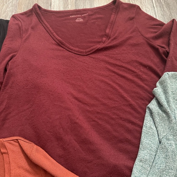 Bundle of American Eagle tops medium - Picture 3 of 9